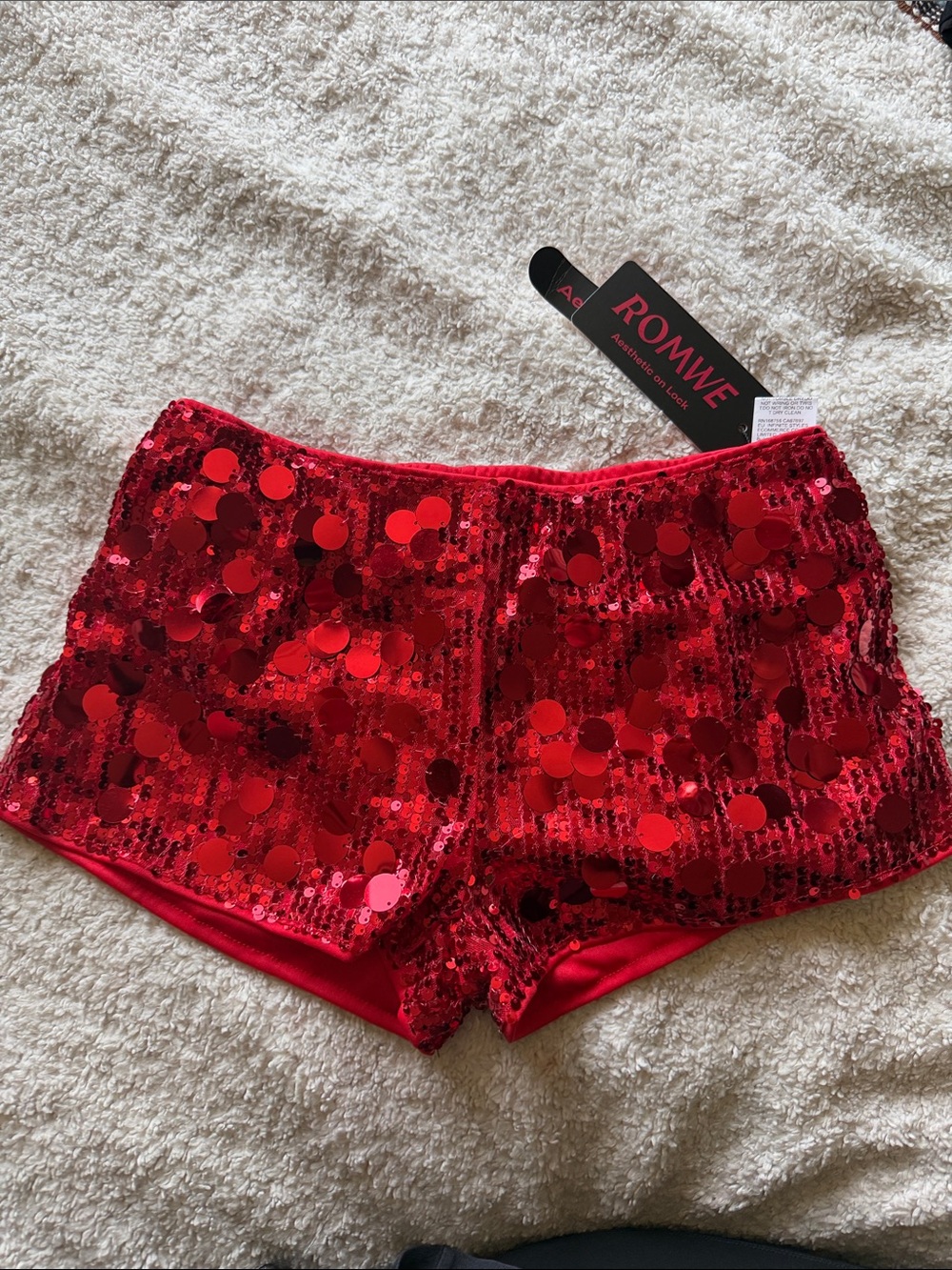 ROMWE Red Sequined Hot Shorts